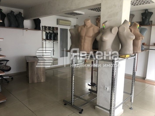 Магазин в Бургас, Славейков - 43 кв.м за 1000 €/кв.м - Снимка #1