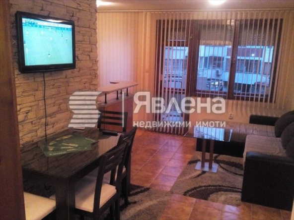 Дава се под наем Тристаен апартамент в Варна, Лятно кино Тракия - 76 кв.м за 600 € - Снимка #1