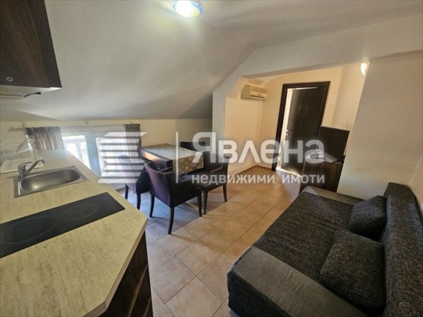 Тристаен апартамент в Поморие - 70 кв.м за 925 €/кв.м - Снимка #1