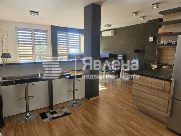 Дава се под наем Тристаен апартамент в Поморие - 96 кв.м за 460 € - Снимка #1