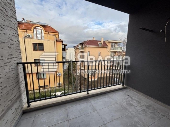 Двустаен апартамент в Несебър - 70 кв.м за 1258 €/кв.м - Снимка #1