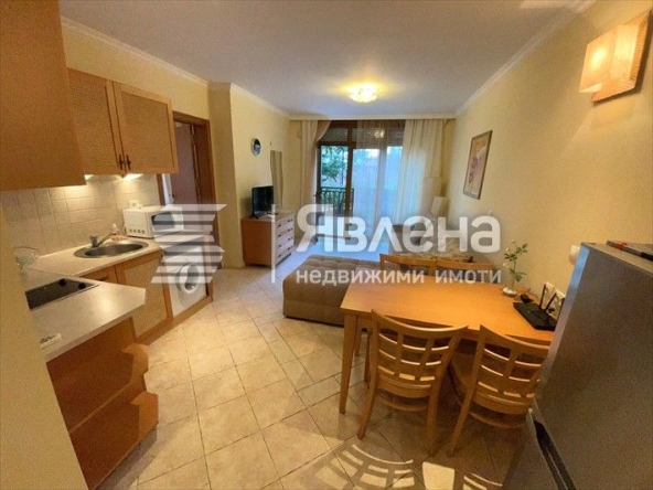 Тристаен апартамент в Созопол - 102 кв.м за 1216 €/кв.м - Снимка #1