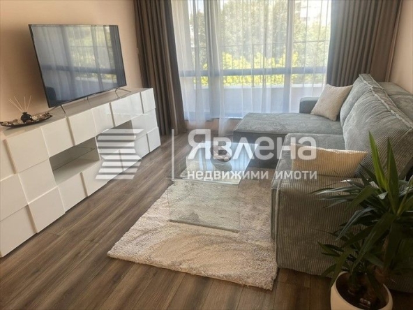 Двустаен апартамент в Пловдив, Младежки Хълм - 63 кв.м за 2445 €/кв.м - Снимка #1