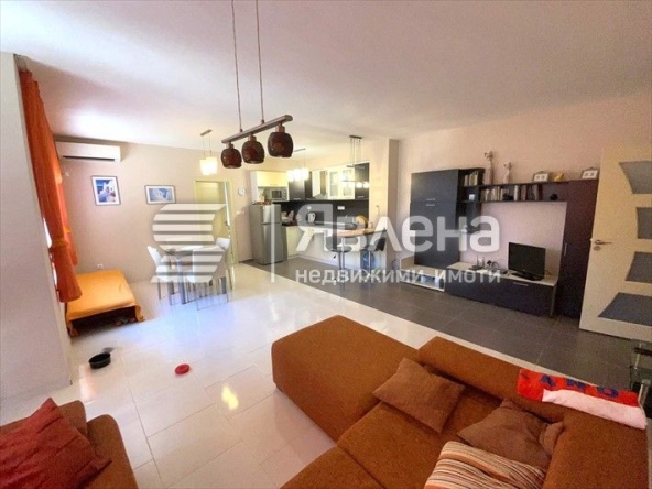 Тристаен апартамент в Созопол - 104 кв.м за 2068 €/кв.м - Снимка #1