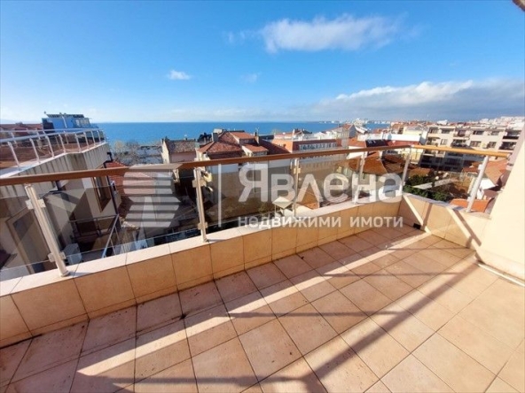 Тристаен апартамент в Поморие - 70 кв.м за 1643 €/кв.м - Снимка #1