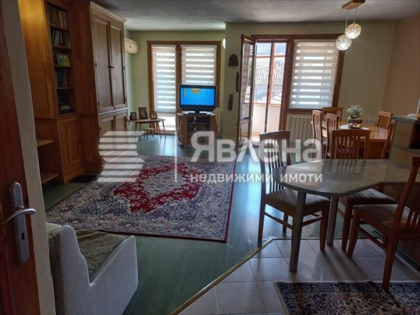 Къща в Добрич, Център - 159 кв.м за 685 €/кв.м - Снимка #1