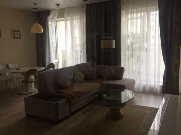 Дава се под наем Тристаен апартамент в Пловдив, Остромила - 86 кв.м за 408 € - Снимка #1