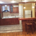 Дава се под наем Тристаен апартамент в Пловдив, Остромила - 78 кв.м за 397.8 € - Снимка #1