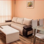 Дава се под наем Двустаен апартамент в Пловдив, Тракия - 56 кв.м за 390 € - Снимка #1