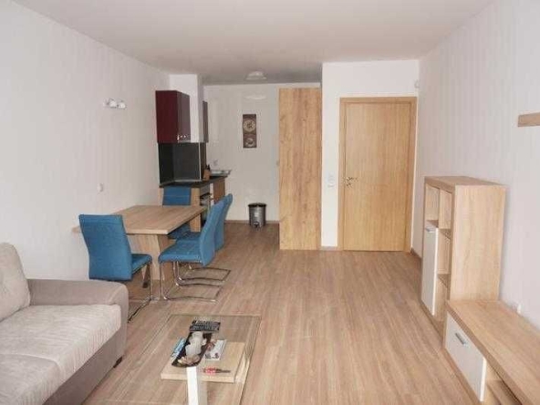 Дава се под наем Двустаен апартамент в София, Дружба 1 - 61 кв.м за 435 € - Снимка #1