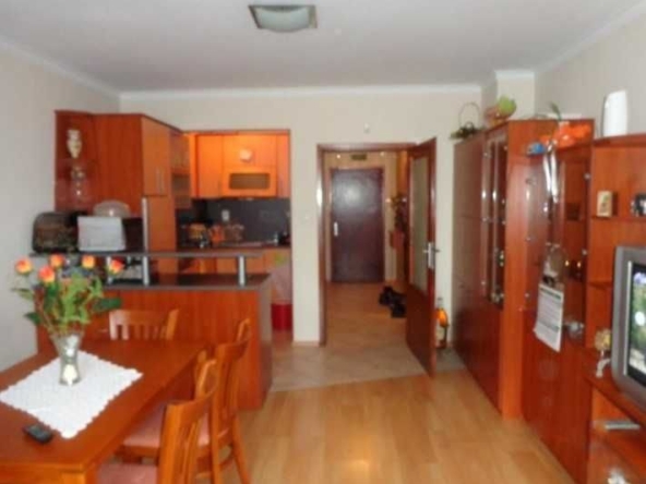 Дава се под наем Двустаен апартамент в София, Изток - 72 кв.м за 511 € - Снимка #1