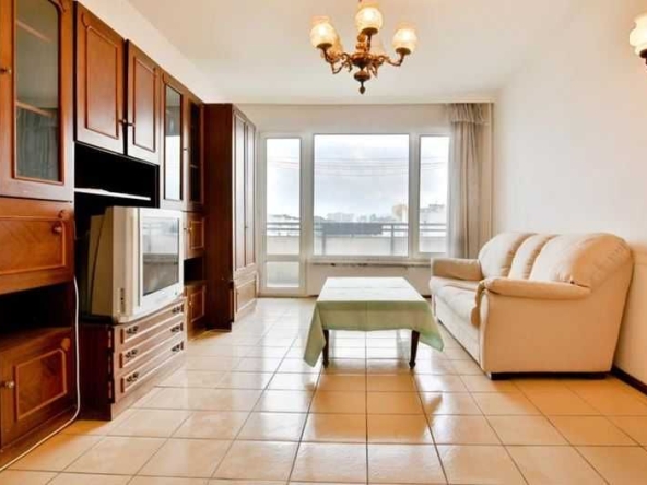 Двустаен апартамент в София, Разсадника - 68 кв.м за 1545 €/кв.м - Снимка #1