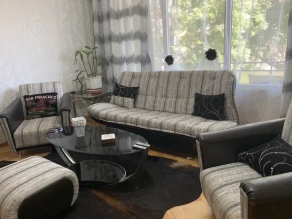 Дава се под наем Тристаен апартамент в Пловдив, Съдийски - 90 кв.м за 341.7 € - Снимка #1