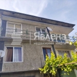 Етаж от къща в Игнатиево - 140 кв.м за 521 €/кв.м - Снимка #1