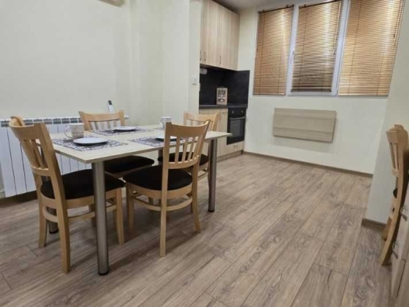 Дава се под наем Двустаен апартамент в София, Изток - 45 кв.м за 550 € - Снимка #1