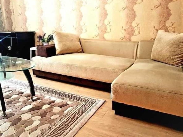 Дава се под наем Двустаен апартамент в София, Хладилника - 65 кв.м за 599 € - Снимка #1