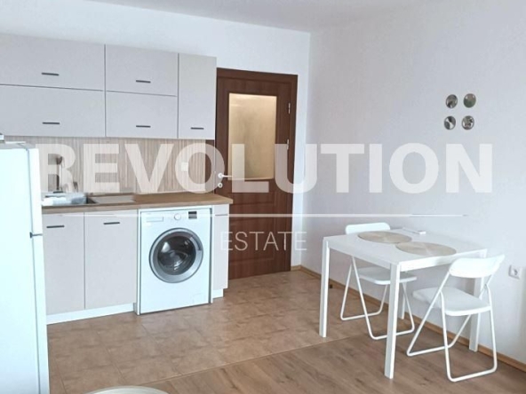 Дава се под наем Двустаен апартамент в Варна, Център - 55 кв.м за 600 € - Снимка #1