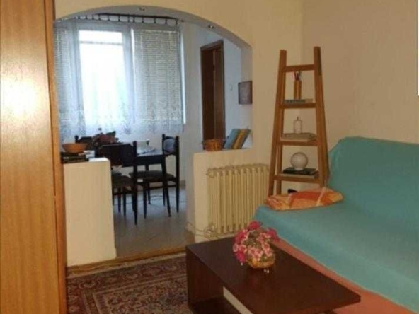 Дава се под наем Едностаен апартамент в Пловдив, Център - 28 кв.м за 117.3 € - Снимка #1