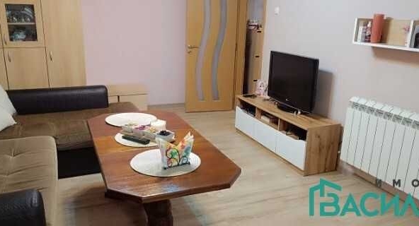 Двустаен апартамент в София, Център - 65 кв.м за 2770 €/кв.м - Снимка #1