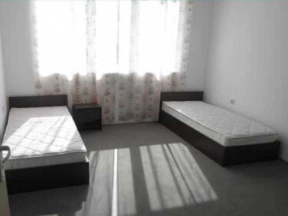 Тристаен апартамент в Благоевград, Освобождение - 85 кв.м за 1059 €/кв.м - Снимка #1