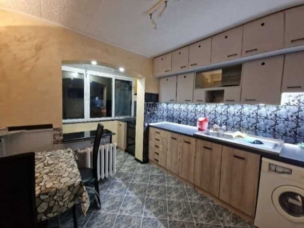 Дава се под наем Многостаен апартамент в София, Изток - 80 кв.м за 700 € - Снимка #1