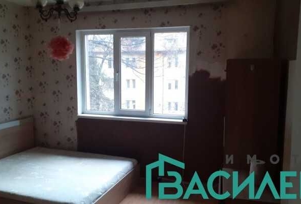 Тристаен апартамент в София, Център - 69 кв.м за 1404 €/кв.м - Снимка #1