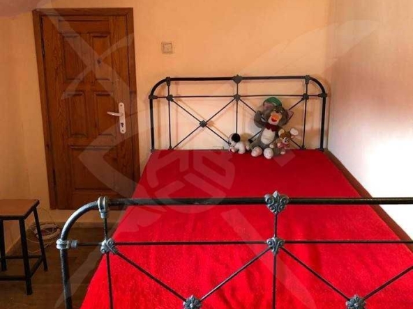 Дава се под наем Едностаен апартамент в Варна, Цветен квартал - 20 кв.м за 150 € - Снимка #1