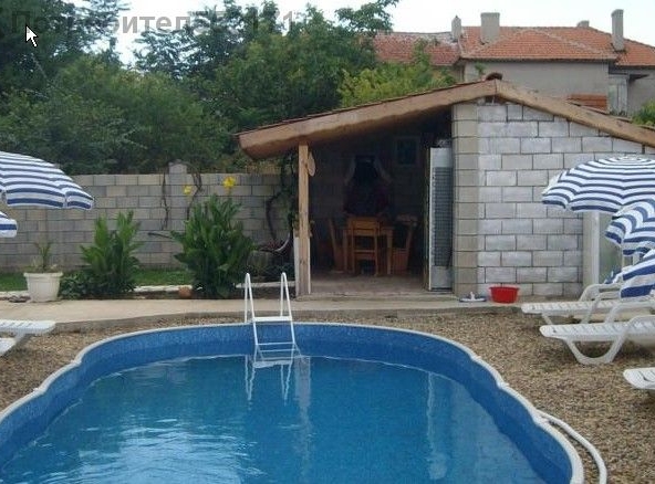 Къща в Каварна - 400 кв.м за 443 €/кв.м - Снимка #1