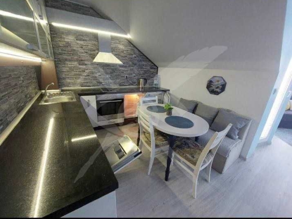 Дава се под наем Двустаен апартамент в Варна, Гръцка махала - 60 кв.м за 548.25 € - Снимка #1