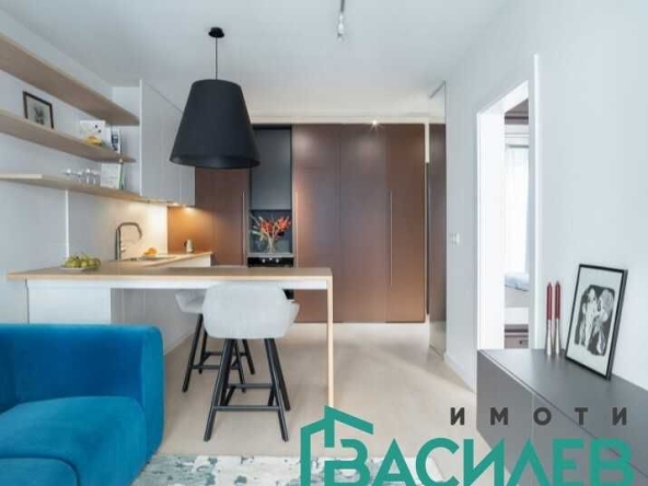 Двустаен апартамент в София, Център - 66 кв.м за 2272 €/кв.м - Снимка #1