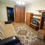 Дава се под наем Тристаен апартамент в Пловдив, Коматево - 90 кв.м за 336.6 € - Снимка #1