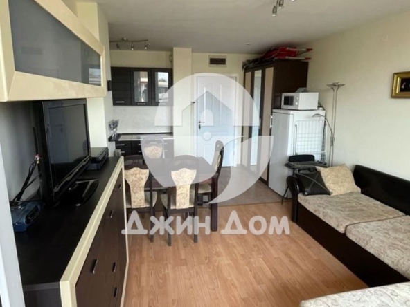 Двустаен апартамент в к.к. Слънчев бряг - 60 кв.м за 1067 €/кв.м - Снимка #1