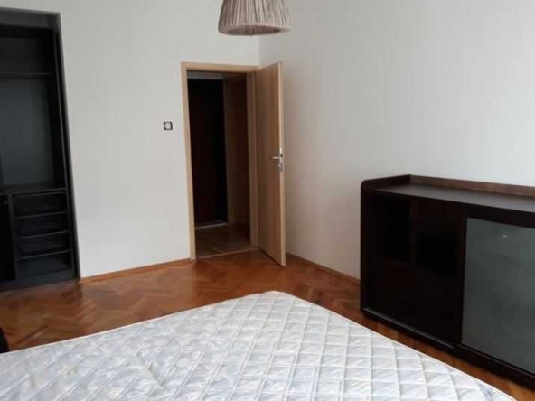 Двустаен апартамент в София, Център - 77 кв.м за 2111 €/кв.м - Снимка #1