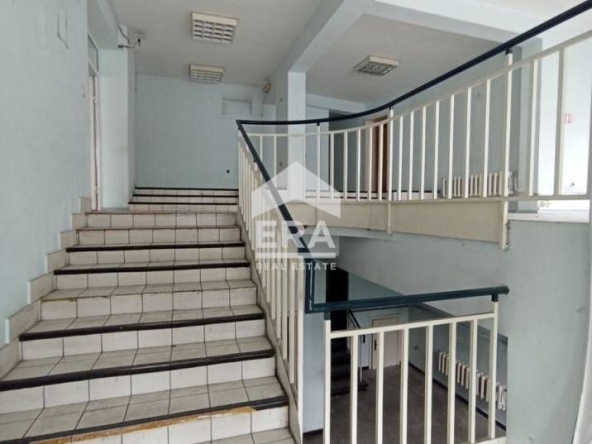 Дава се под наем Магазин в София, Орландовци - 598 кв.м за 3590.4 € - Снимка #1