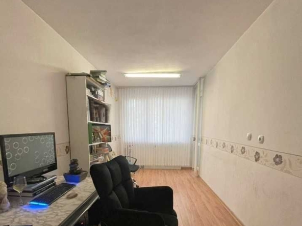 Четиристаен апартамент в София, Красно село - 153 кв.м за 2157 €/кв.м - Снимка #1