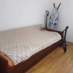 Дава се под наем Тристаен апартамент в Бургас, Славейков - 70 кв.м за 255 € - Снимка #1