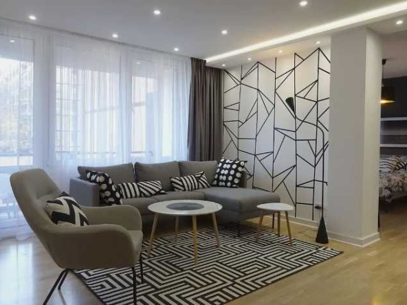 Дава се под наем Тристаен апартамент в Пловдив, Мараша - 90 кв.м за 382.5 € - Снимка #1