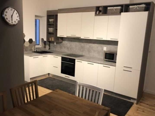 Тристаен апартамент в София, Център - 83 кв.м за 2410 €/кв.м - Снимка #1