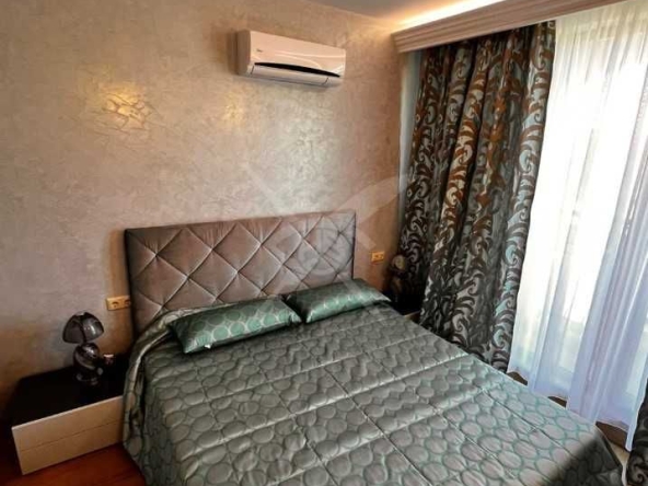 Тристаен апартамент в к.к. Слънчев бряг - 84 кв.м за 1584 €/кв.м - Снимка #1