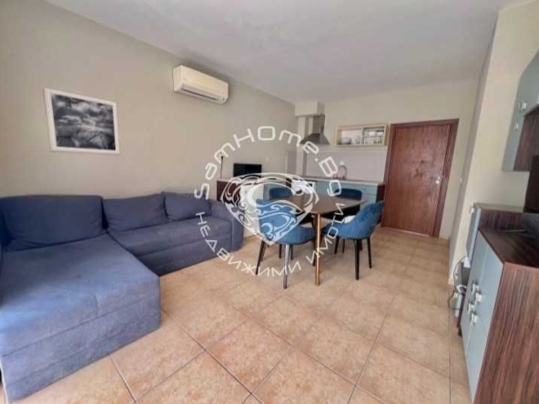 Дава се под наем Тристаен апартамент в к.к. Св.Св. Константин и Елена - 90 кв.м за 800 € - Снимка #1