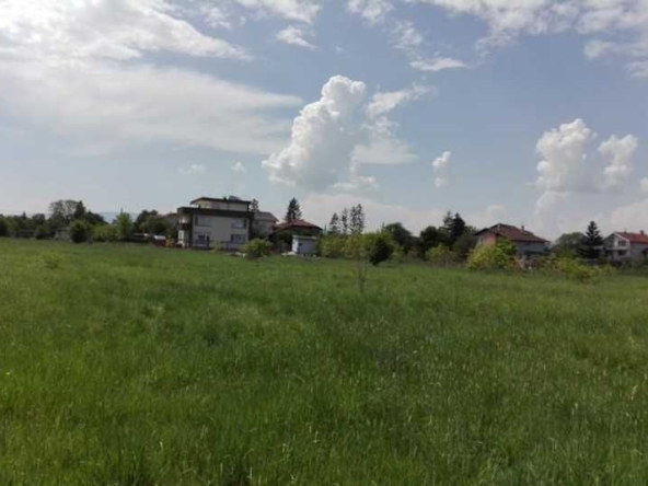 Парцел в с. Волуяк, Област София-град - 4000 кв.м за 27 €/кв.м - Снимка #1