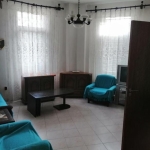 Дава се под наем Етаж от къща в Пловдив, Център - 98 кв.м за 444 € - Снимка #1