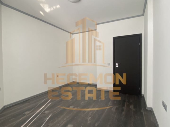 Двустаен апартамент в Варна, Кайсиева градина - 50 кв.м за 1460 €/кв.м - Снимка #1