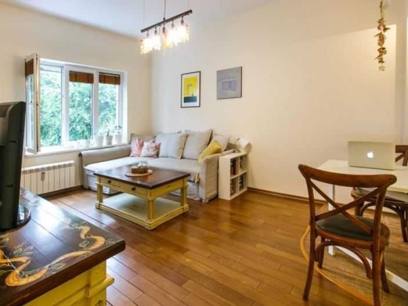 Двустаен апартамент в София, Център - 65 кв.м за 2500 €/кв.м - Снимка #1