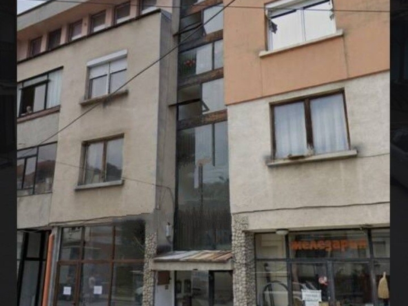 Тристаен апартамент в Тетевен - 80 кв.м за 313 €/кв.м - Снимка #1