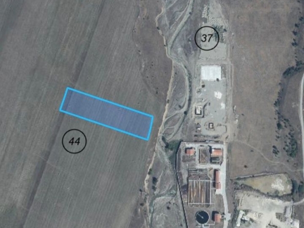 Парцел в Карлово - 9780 кв.м за 1 €/кв.м - Снимка #1