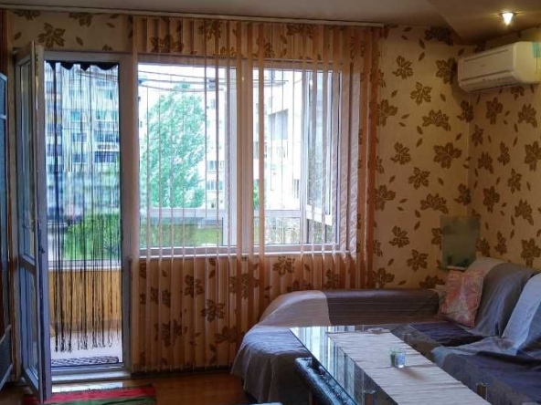 Дава се под наем Двустаен апартамент в София, Обеля 2 - 65 кв.м за 598.23 € - Снимка #1