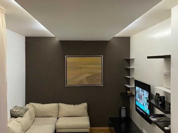 Дава се под наем Четиристаен апартамент в София, Малинова долина - 150 кв.м за 897.6 € - Снимка #1