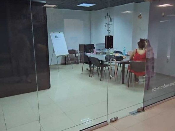Дава се под наем Офис в Пловдив, Каменица 1 - 35 кв.м за 255 € - Снимка #1