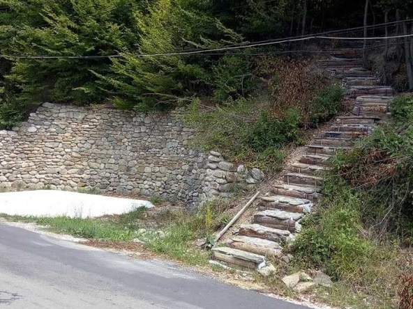 Парцел в София, Лозенец - 694 кв.м за 11 €/кв.м - Снимка #1